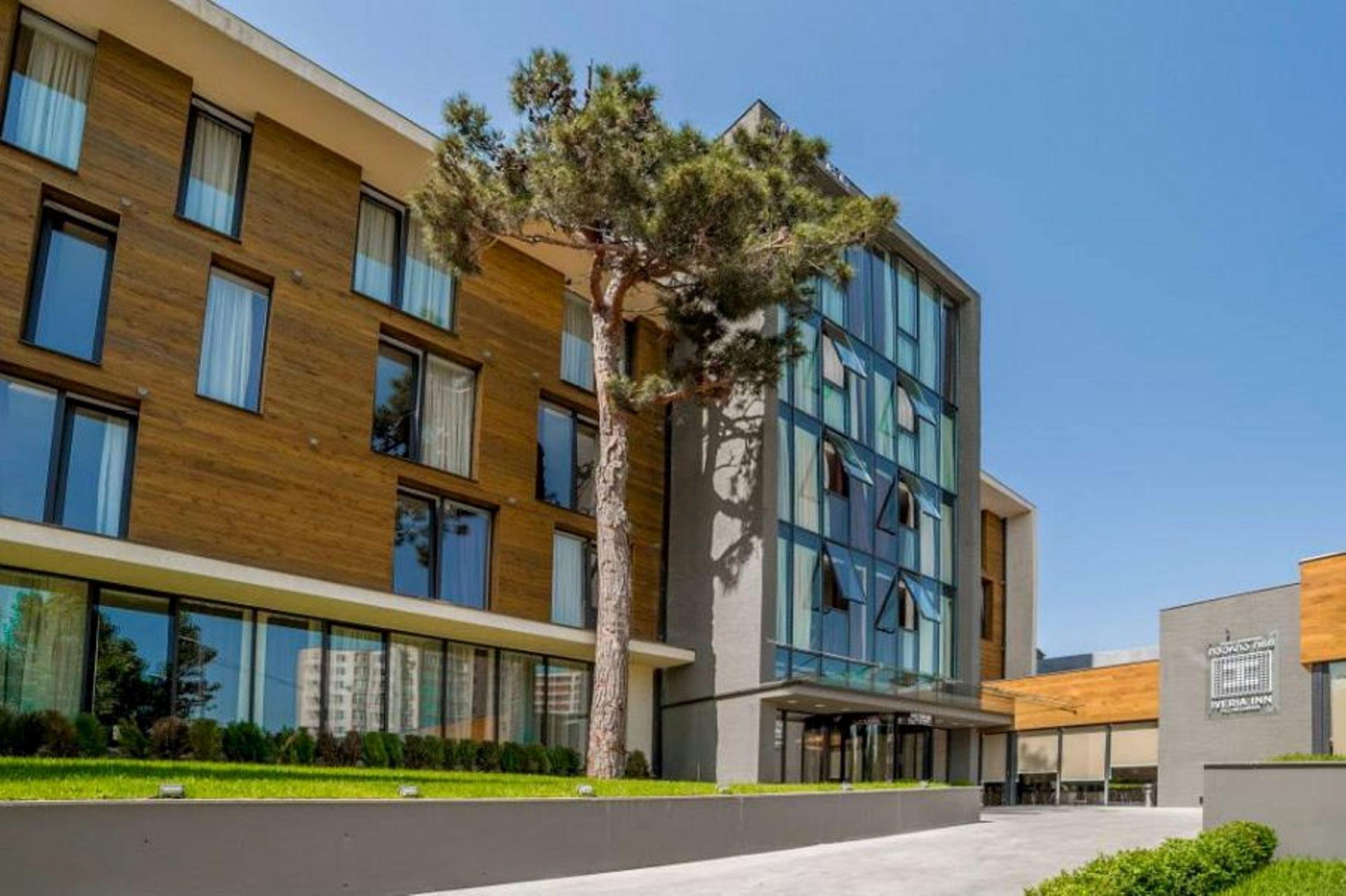 Iveria Inn Hotel Tbilisi Exterior photo